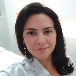 Rosângela Albuquerque, 40